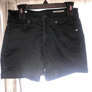 Black Aeropostale midi shorts